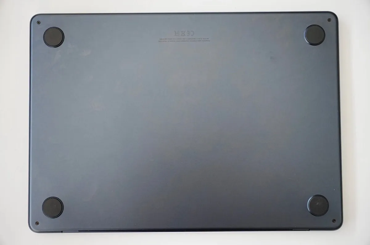 Macbook Air M2 Midnight Blue 256 gb - Image 3