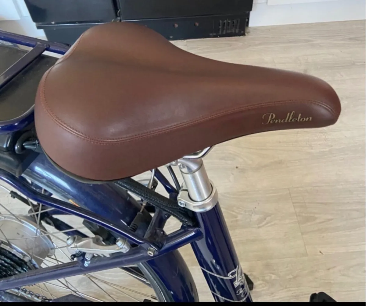 VICTORIA  PENDLETON LADIES E-BIKE - Image 3