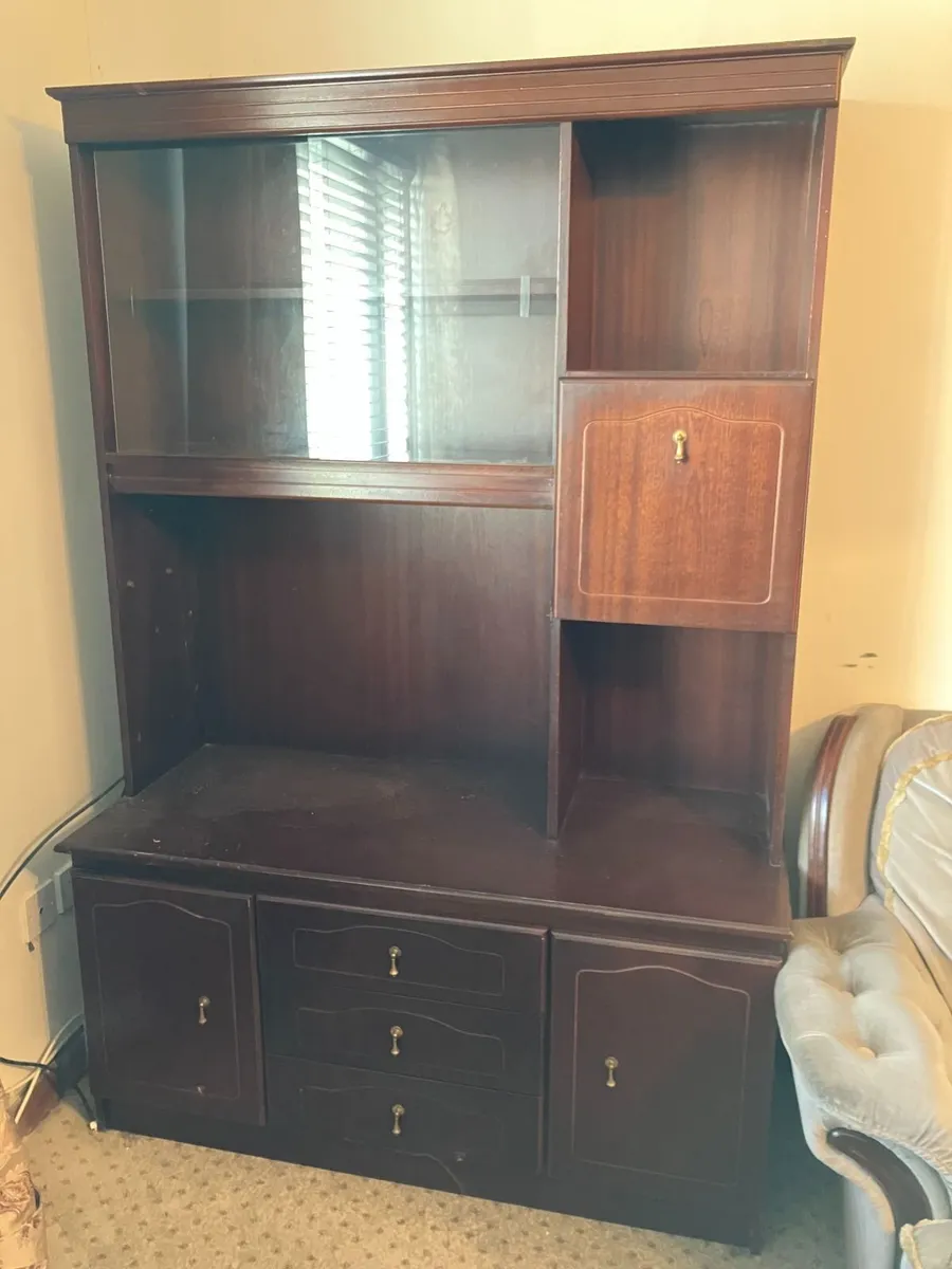 Display cabinet - classic - dark wood