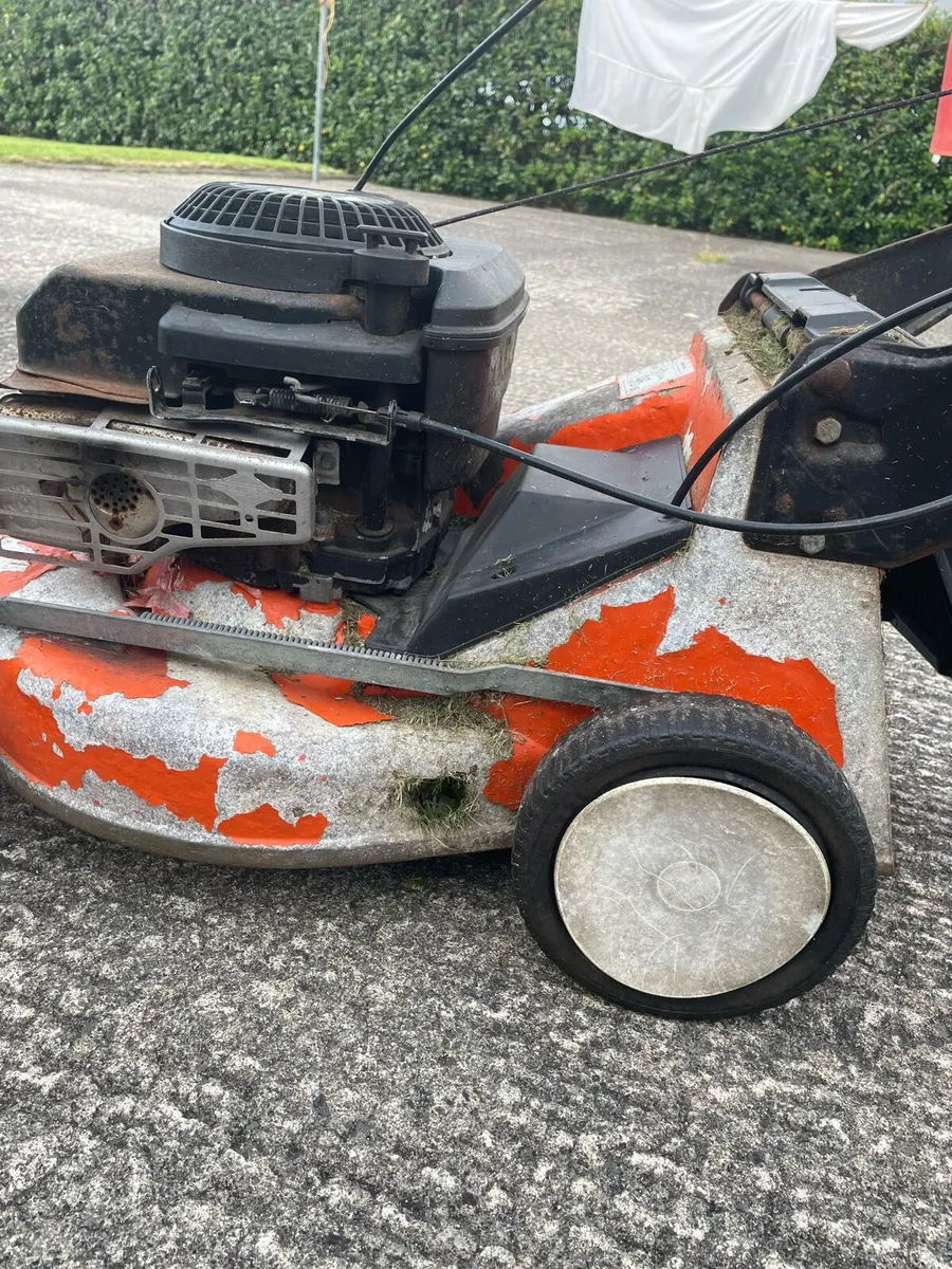 Briggs & Stratton Lawnmower - Image 3