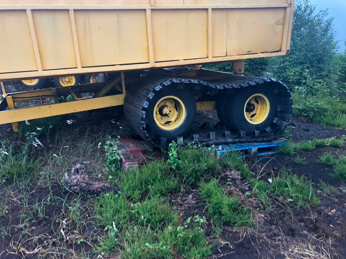 Trailer - Image 1