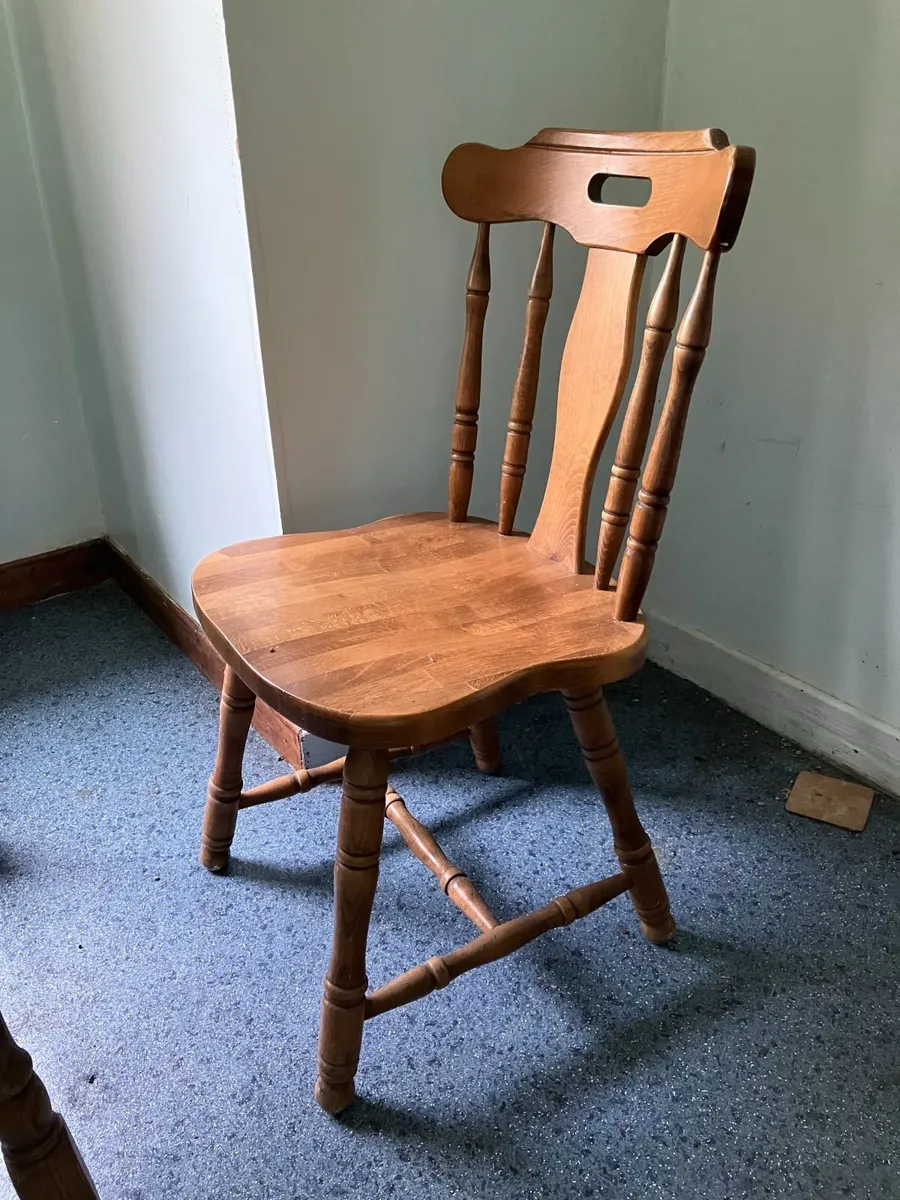 Dining table and six chairs - classic solid wood - Image 3