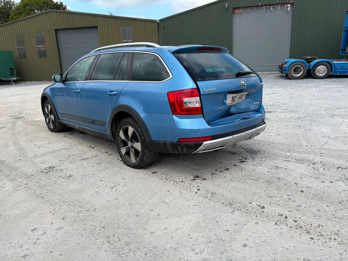 2016 Skoda Octavia 4X4 wheel drive 2.0 TDI - Image 4