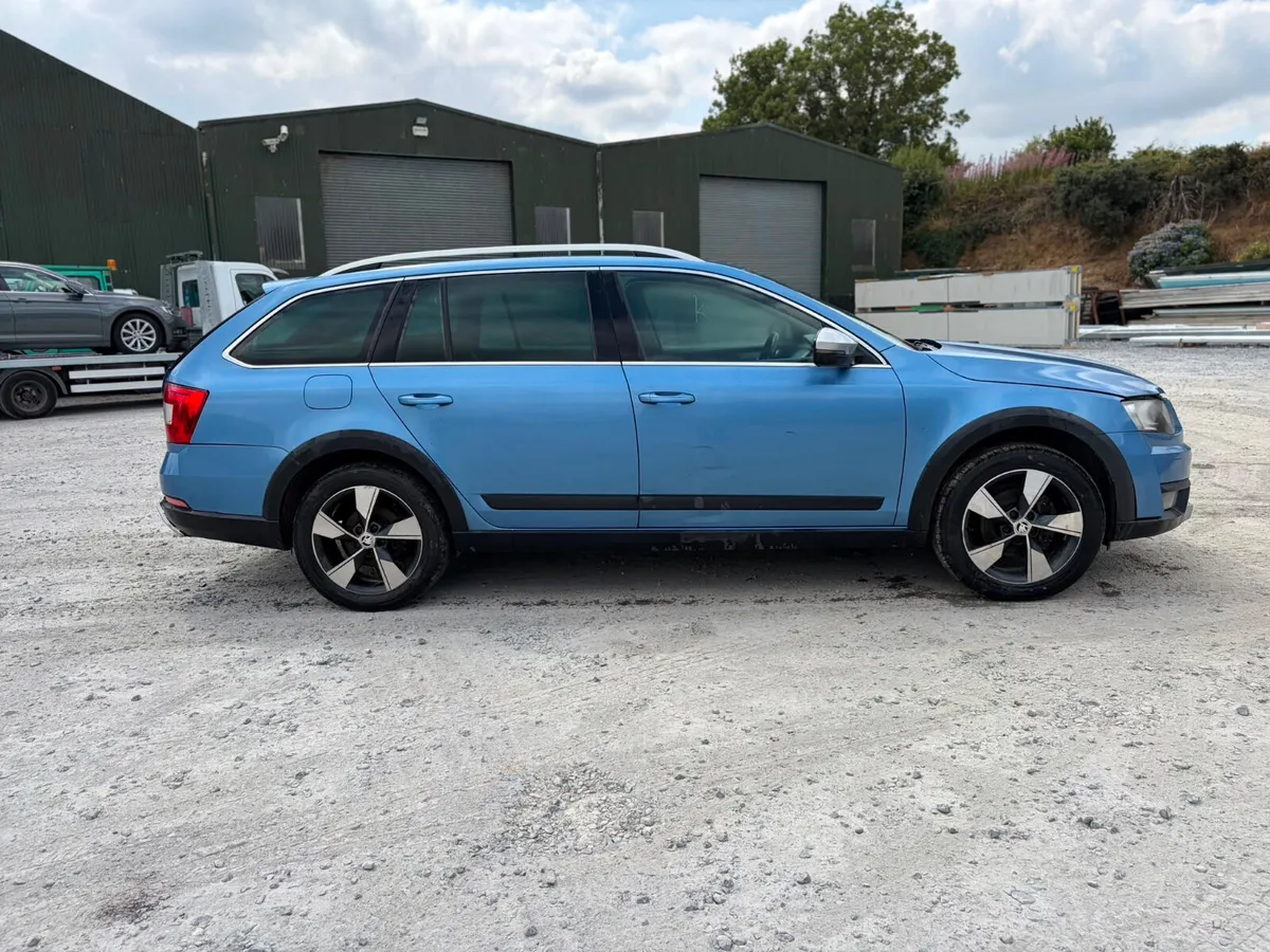 2016 Skoda Octavia 4X4 wheel drive 2.0 TDI - Image 3