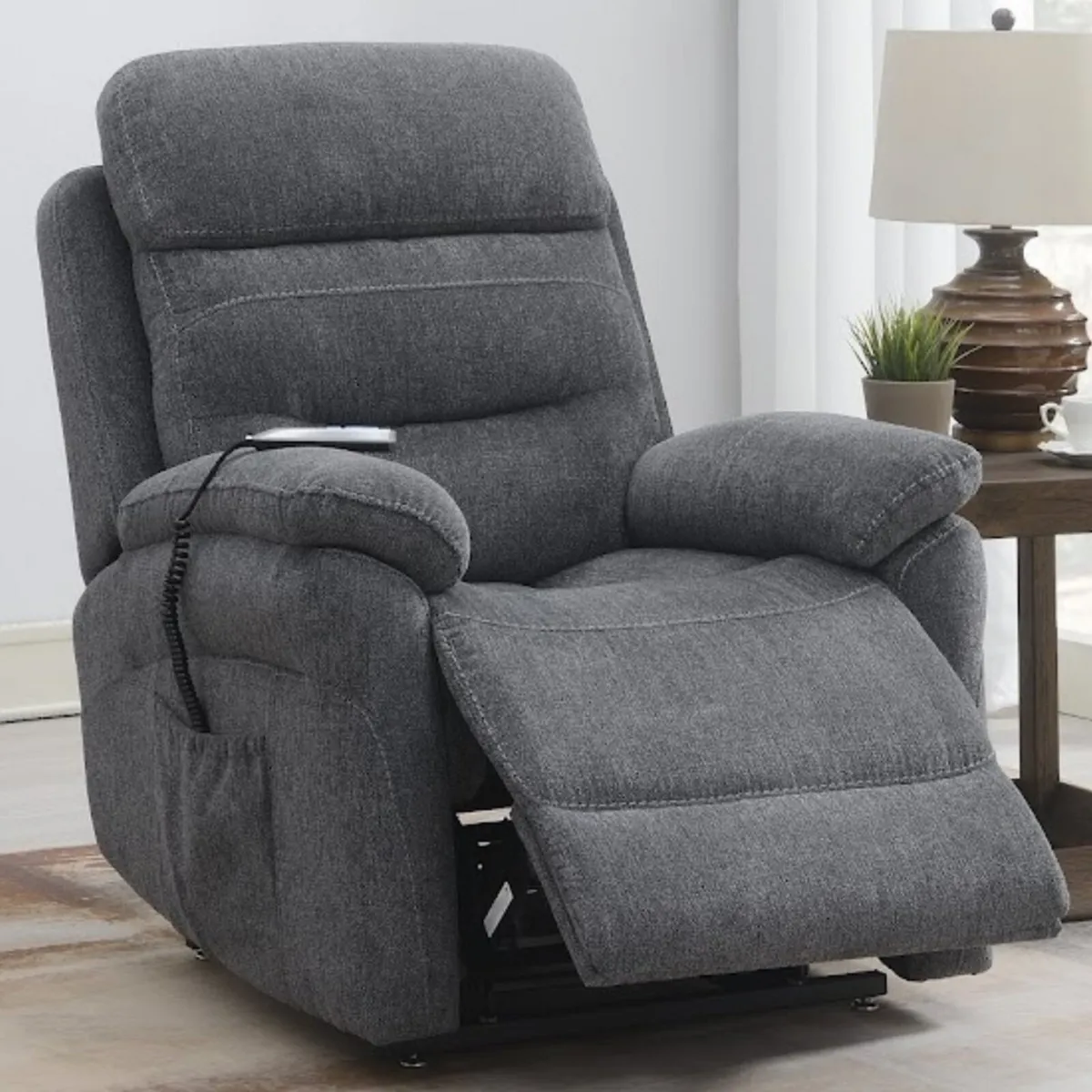 Brand new ariana lift and rise electric chair