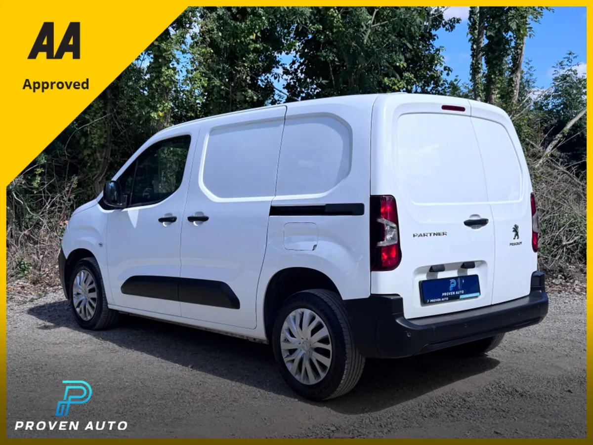 Peugeot Partner PROFESSIONAL PREMIUM 1.5BLUEHDI L1 - Image 4