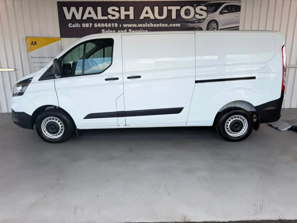 Ford Transit Custom 300L BASE 2.0 TD 130BHP M6 FWD - Image 4