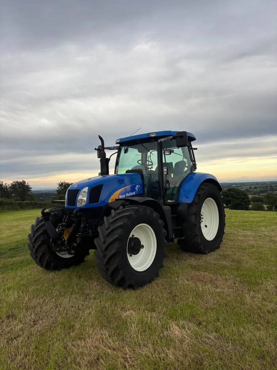 New Holland T6070 tractor - Image 1