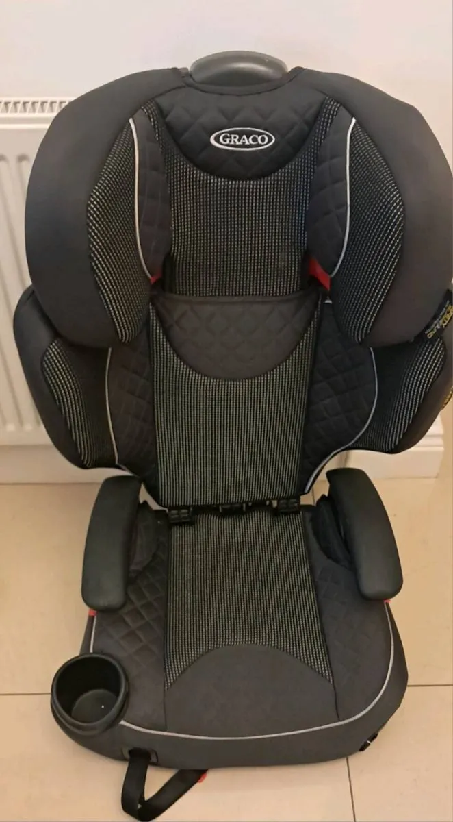Car Seat - Image 1