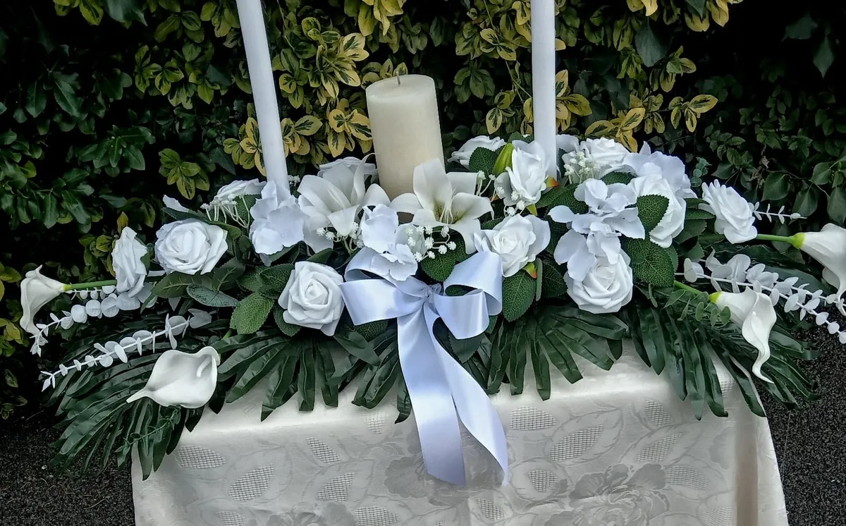 White Wedding Unity Candle Arrangement