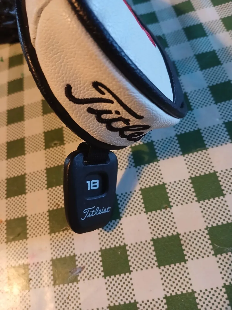 Titleist hybrid head cover - Image 2