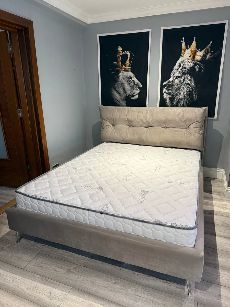 King size bed and mattress - Image 1