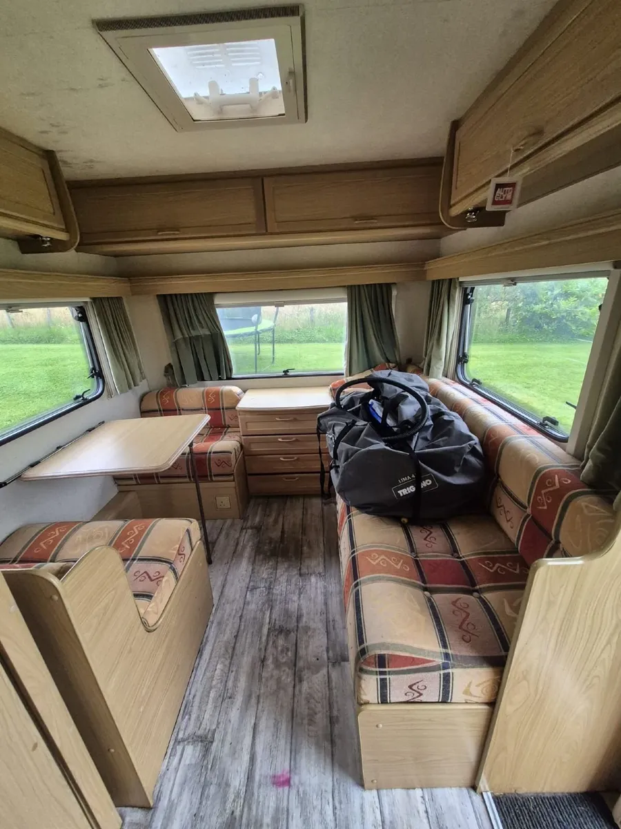Lunar Eclipse 615 - 5 Berth Family Caravan - Image 4