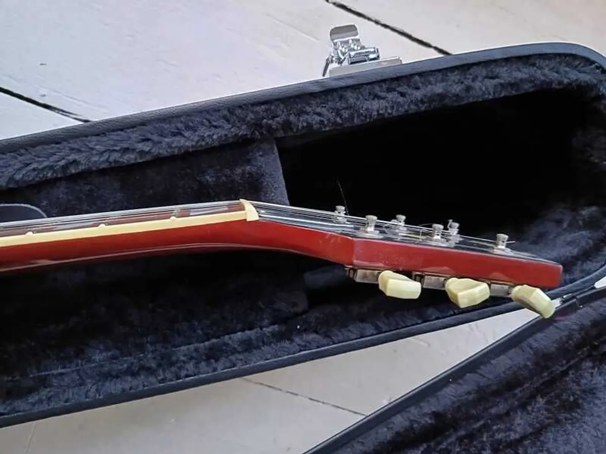 Hollowbody 135 Style Guitar & Hardcase - Image 4