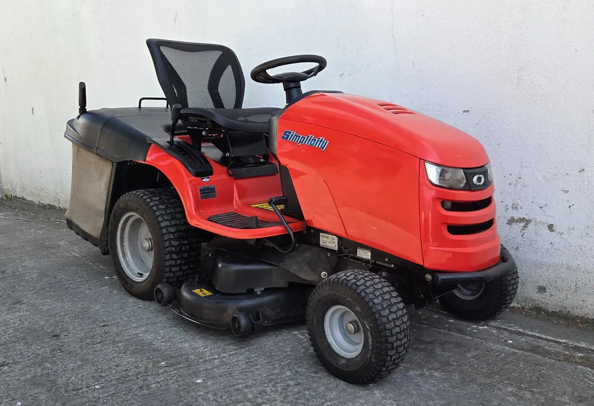 Simplicity SRD300 27hp V-Twin 42" Ride on Mower - Image 2