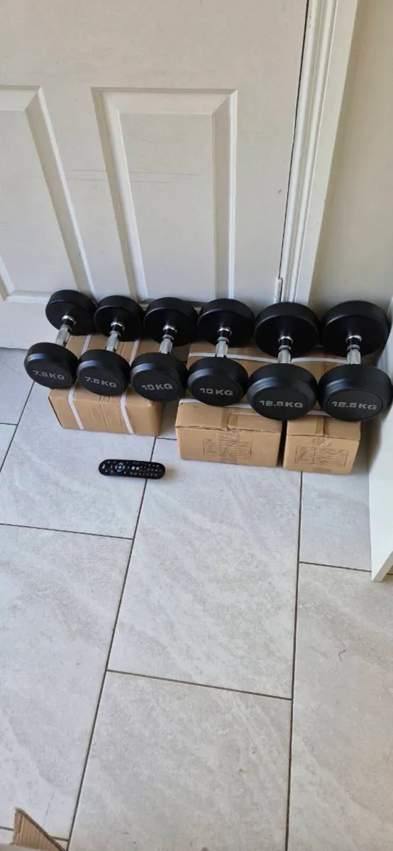 3xbrand new sets of rubber coated dumbbells - Image 2