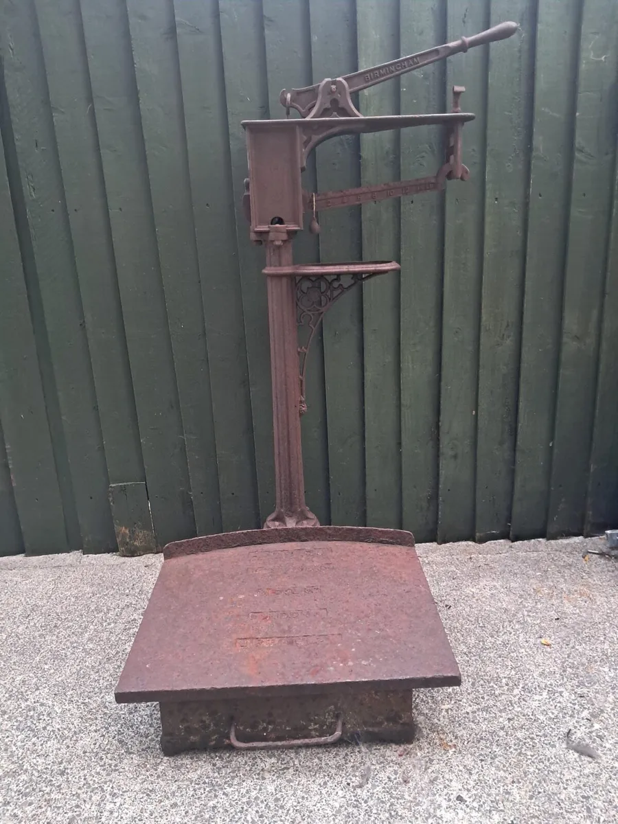 antique railway station platform weighing scales - Image 3