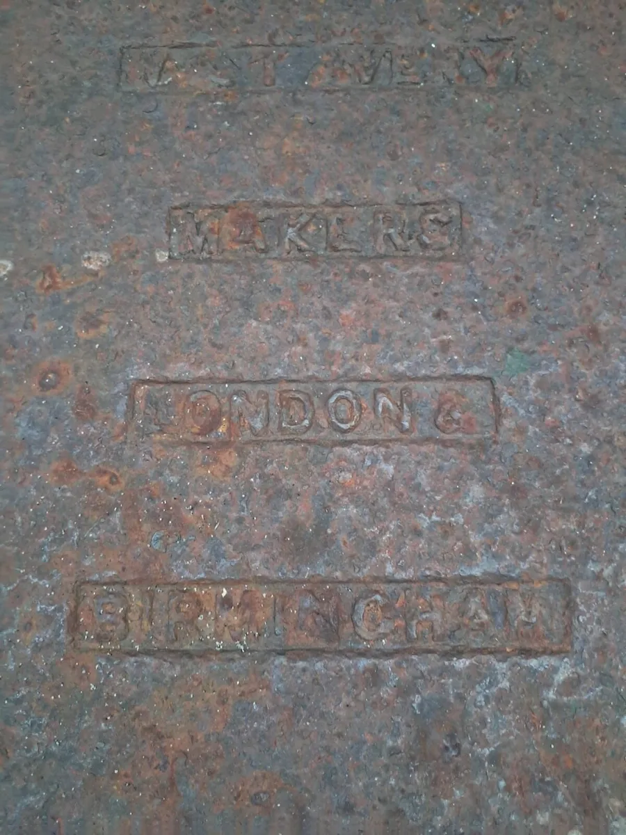 antique railway station platform weighing scales - Image 4