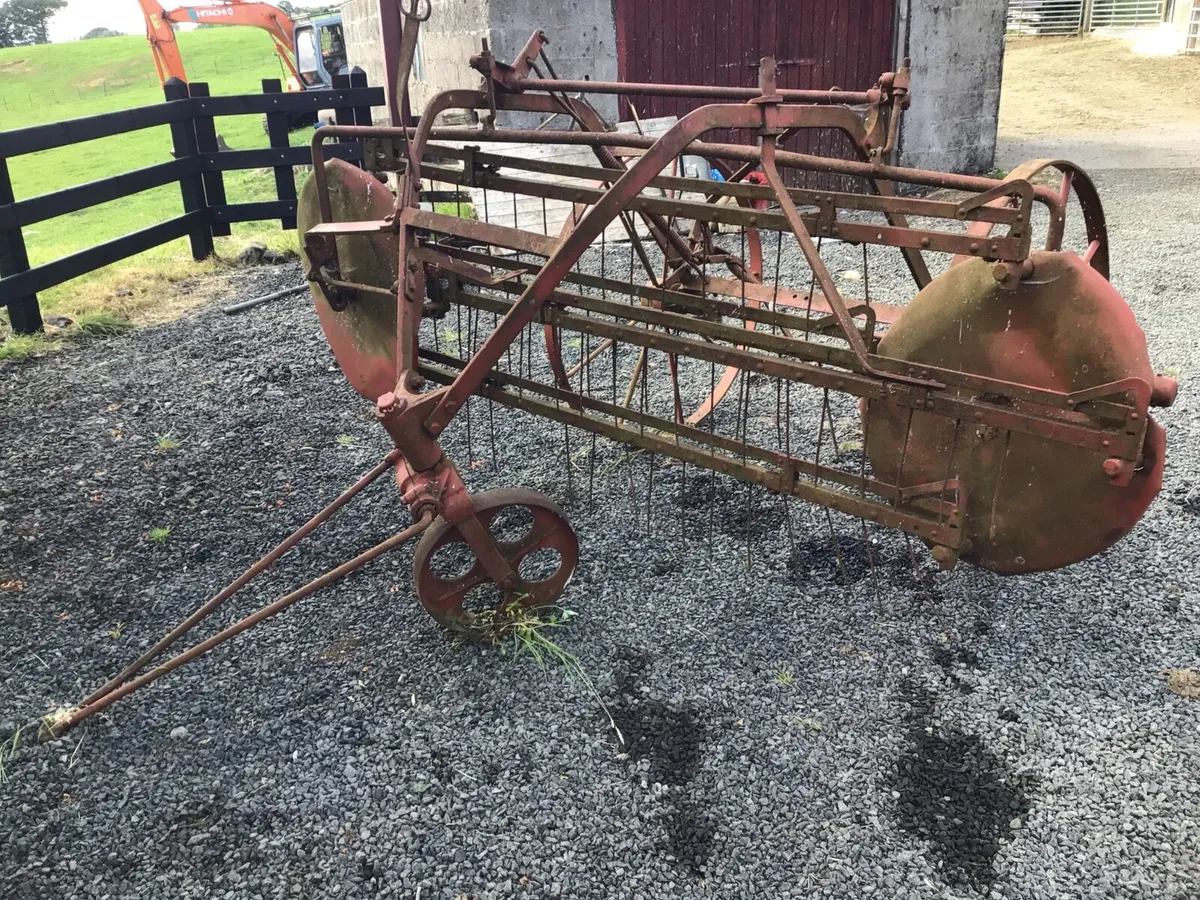 Vintage Farm Machinery - Image 2