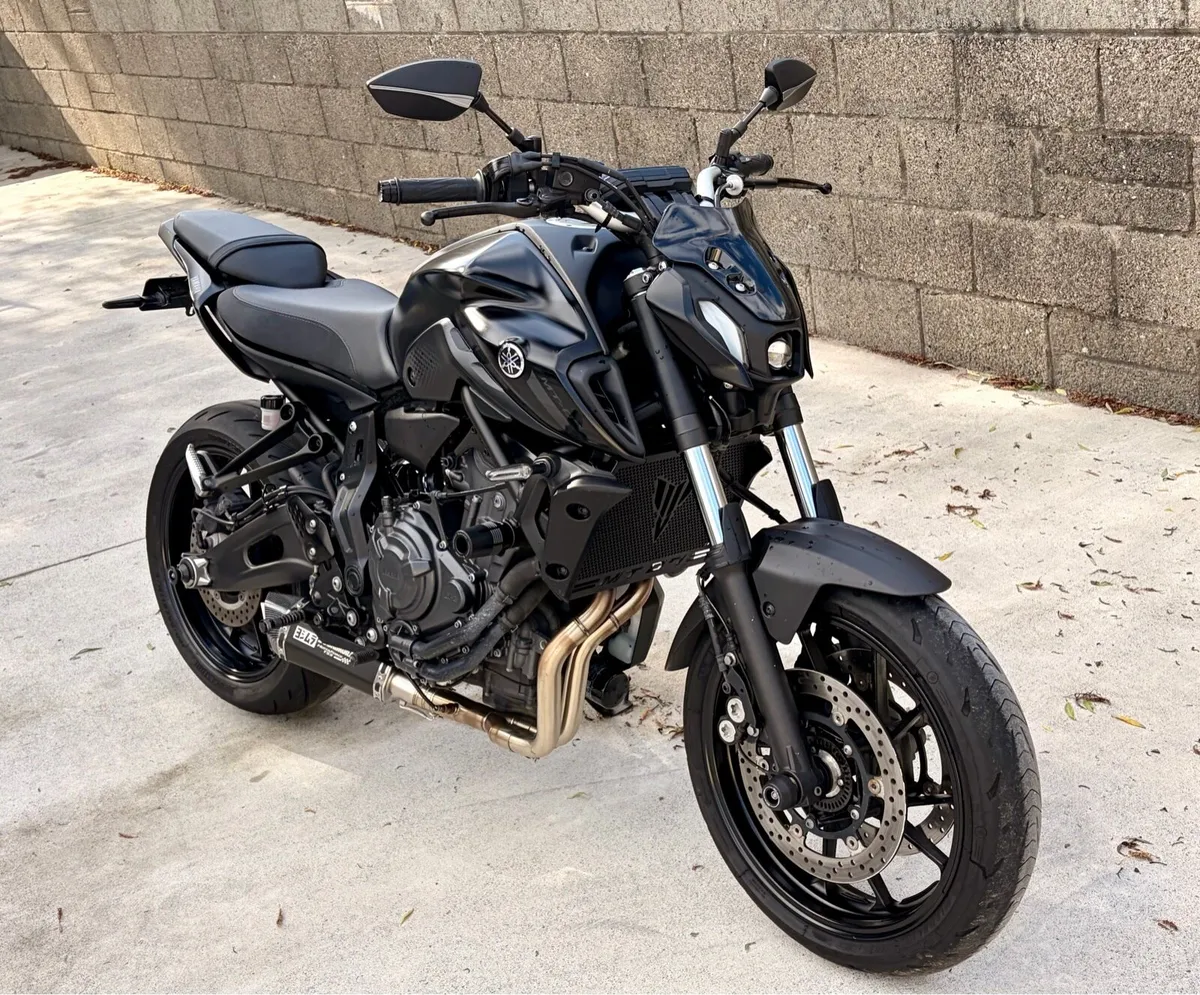 2022 Yamaha MT-07 Black Edition - Image 3