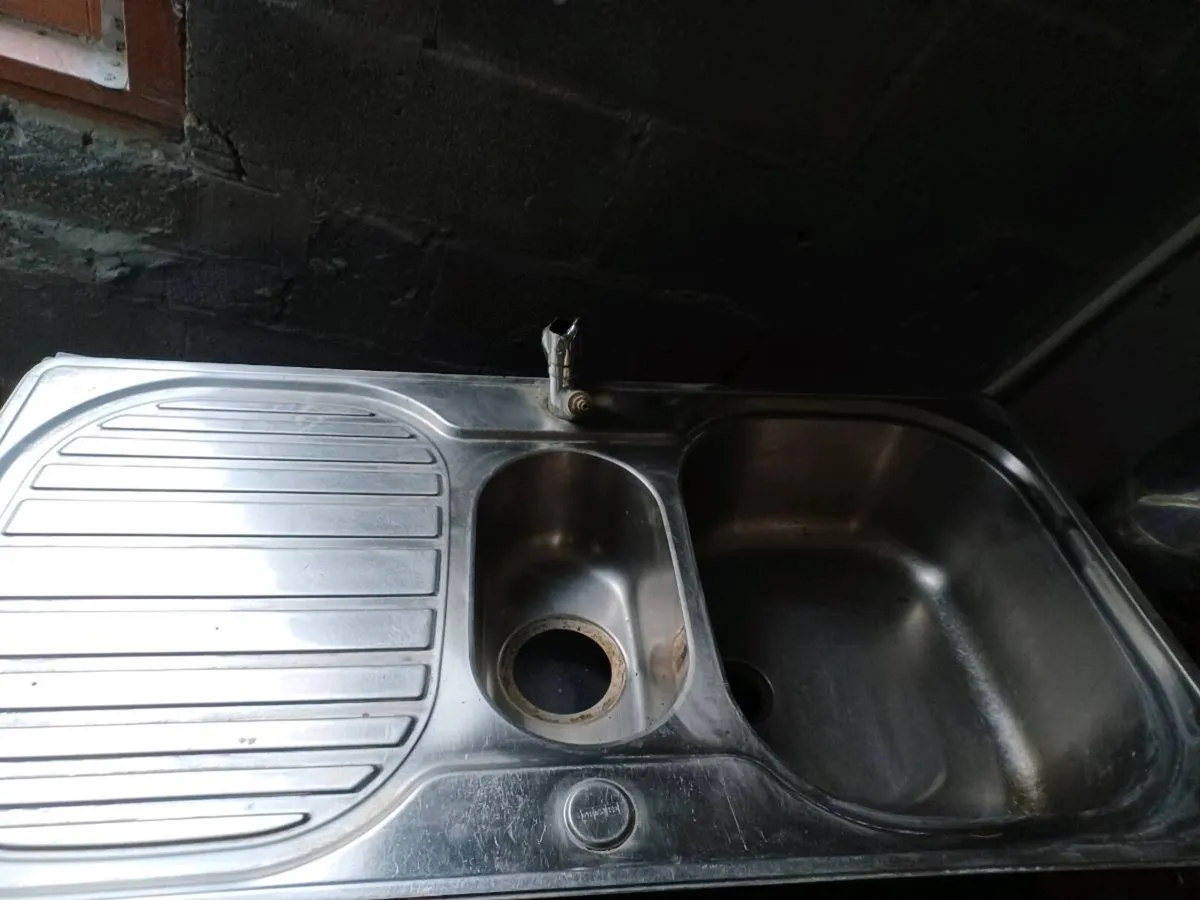 Kitchen sink - Image 3