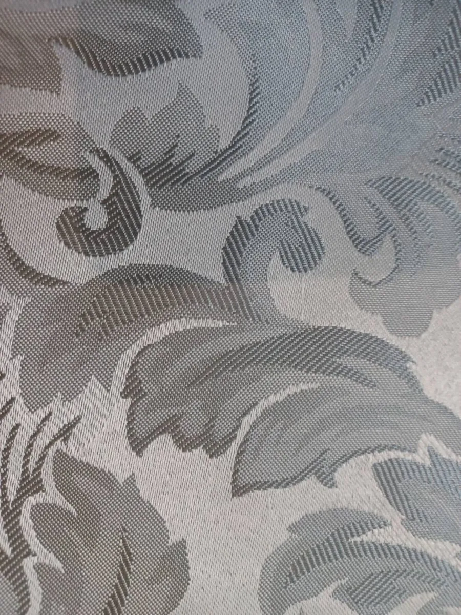 Curtains - Image 2