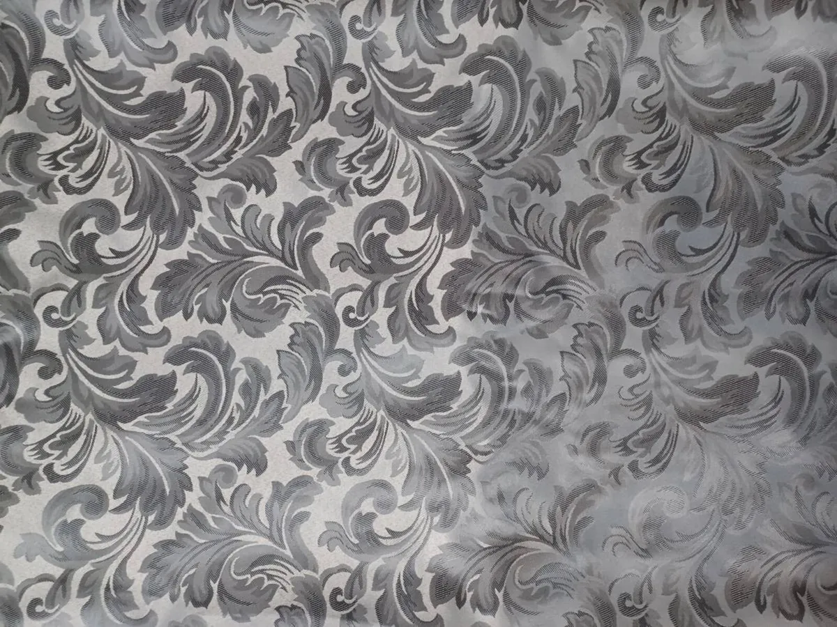 Curtains - Image 3
