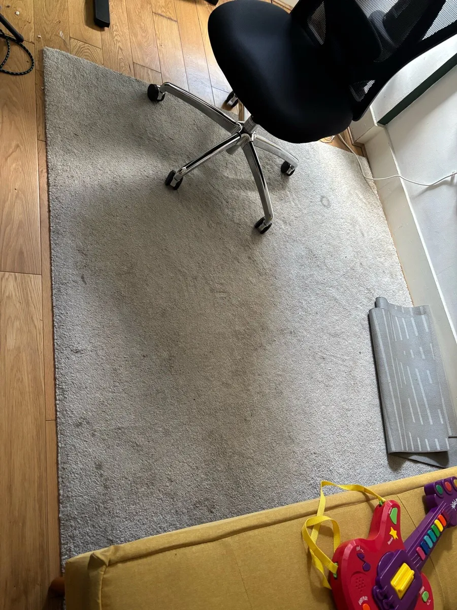 Free rug