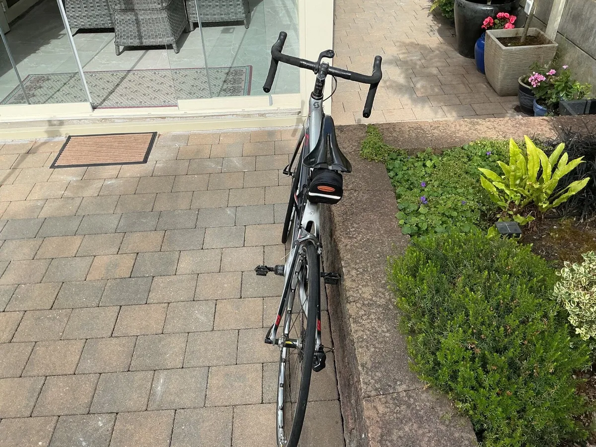 Racing bike - Image 2