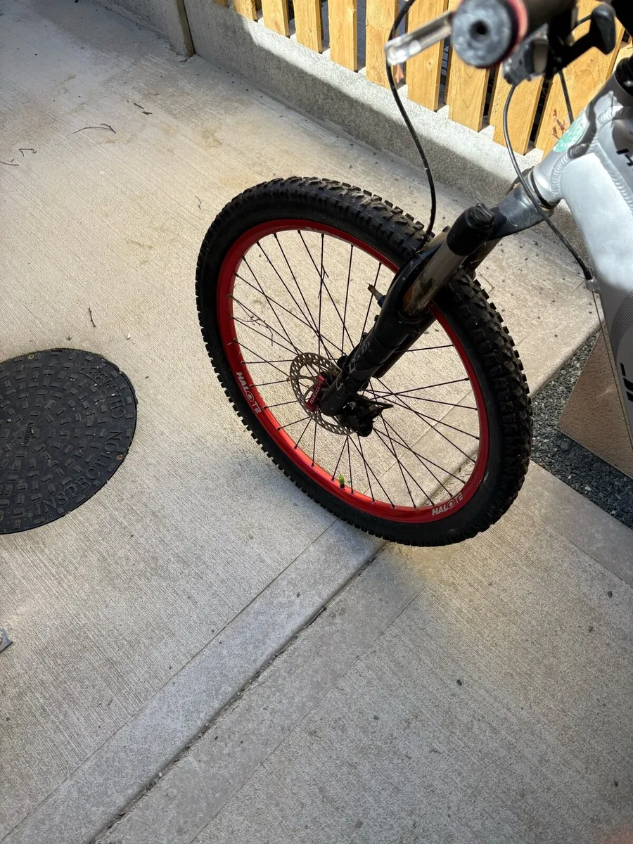 Specialized Hardrock Pro hardtail Bike - Image 4