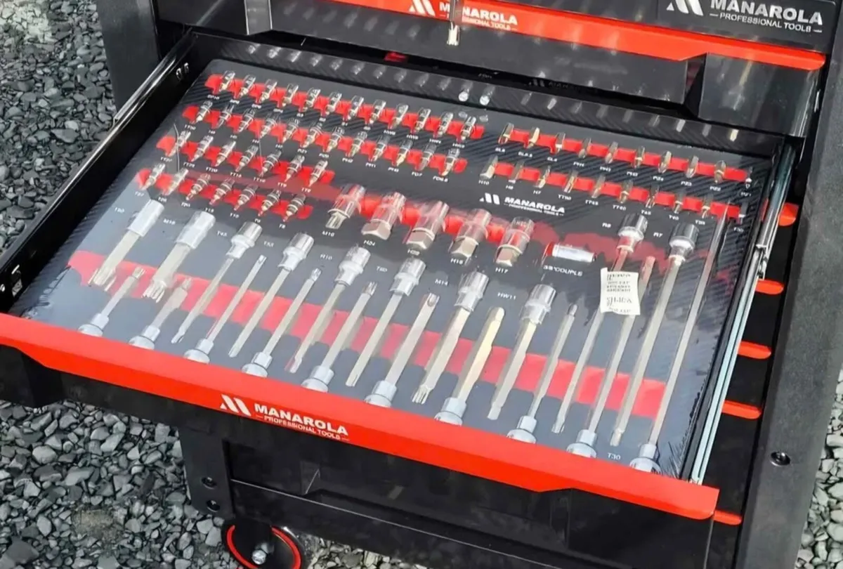 Tool box full of tools - Image 3