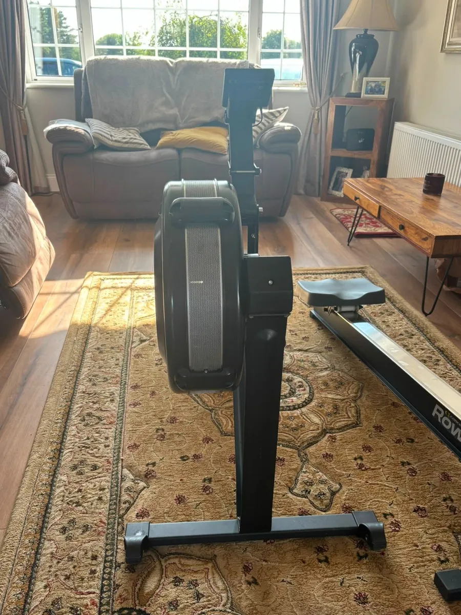 Rowing machine - Image 2