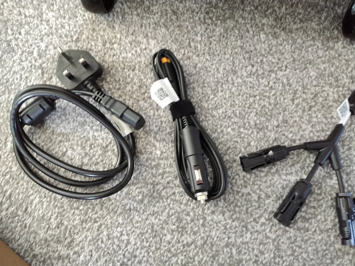 Anker Solix C1000x and Extra Battery 2kwh System - Image 3