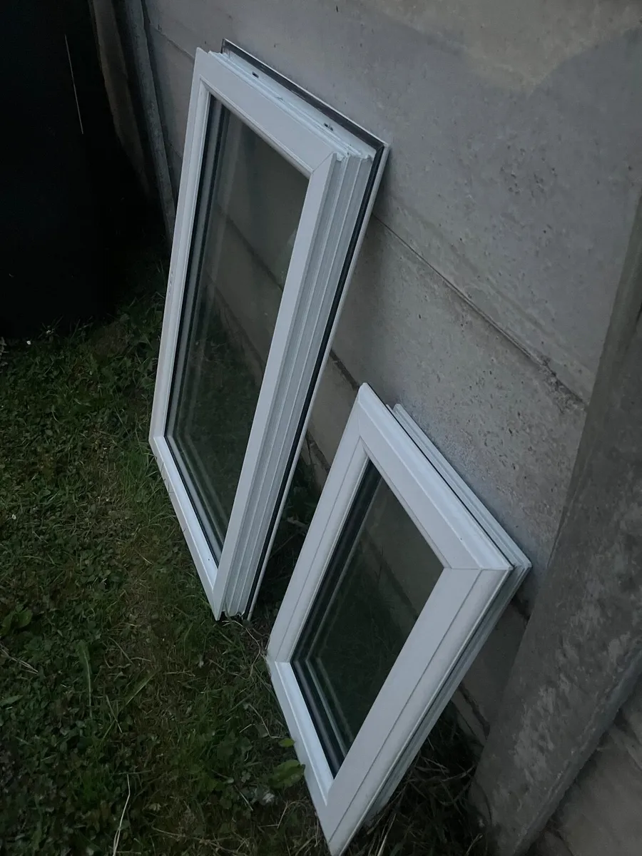 PVC Double Glazed Window Units x 2 - Image 4