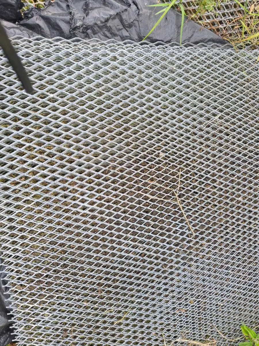 Diamond mesh
