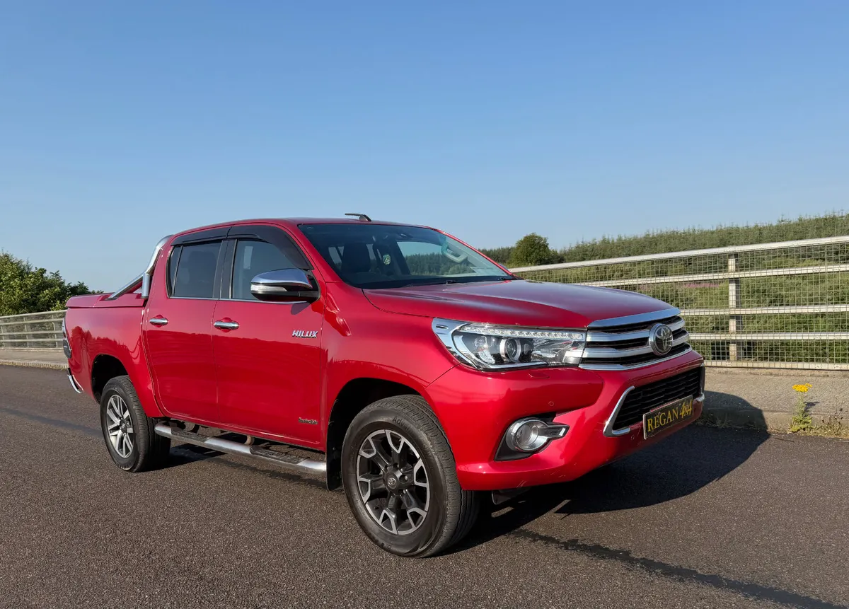 Toyota Hilux 2017 - Image 4