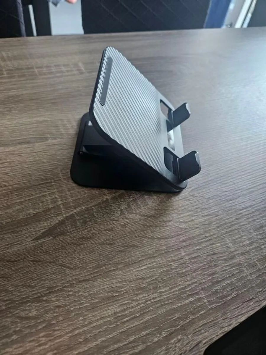 Samsung Galaxy Tab A - Image 2