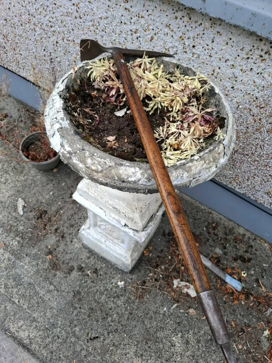 Old tools - Image 2