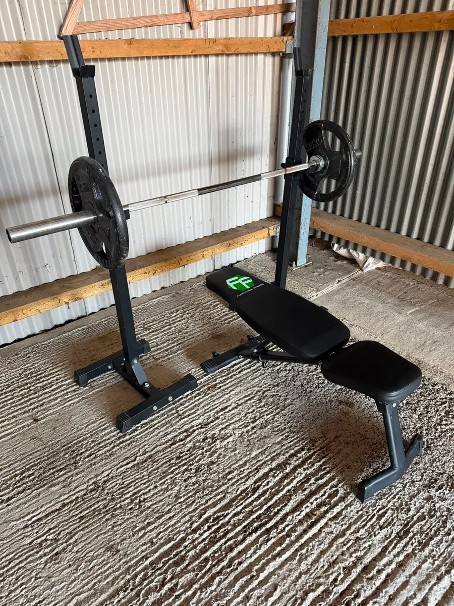 Gym setup including Bench, Squat rack and Weight - Image 4
