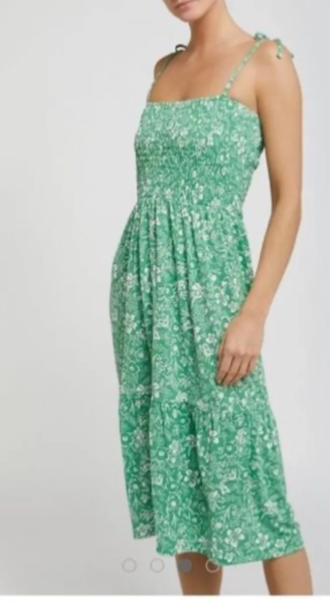 Floral Summer Sun Beach Dress: XS (suit size 8-10) - Image 3