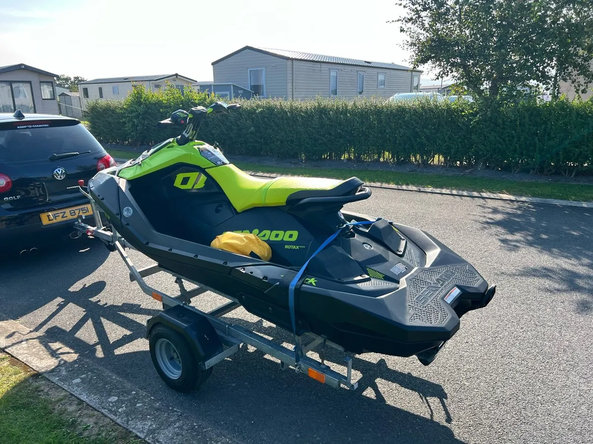 Seadoo spark Trixx 3up jetski - Image 3