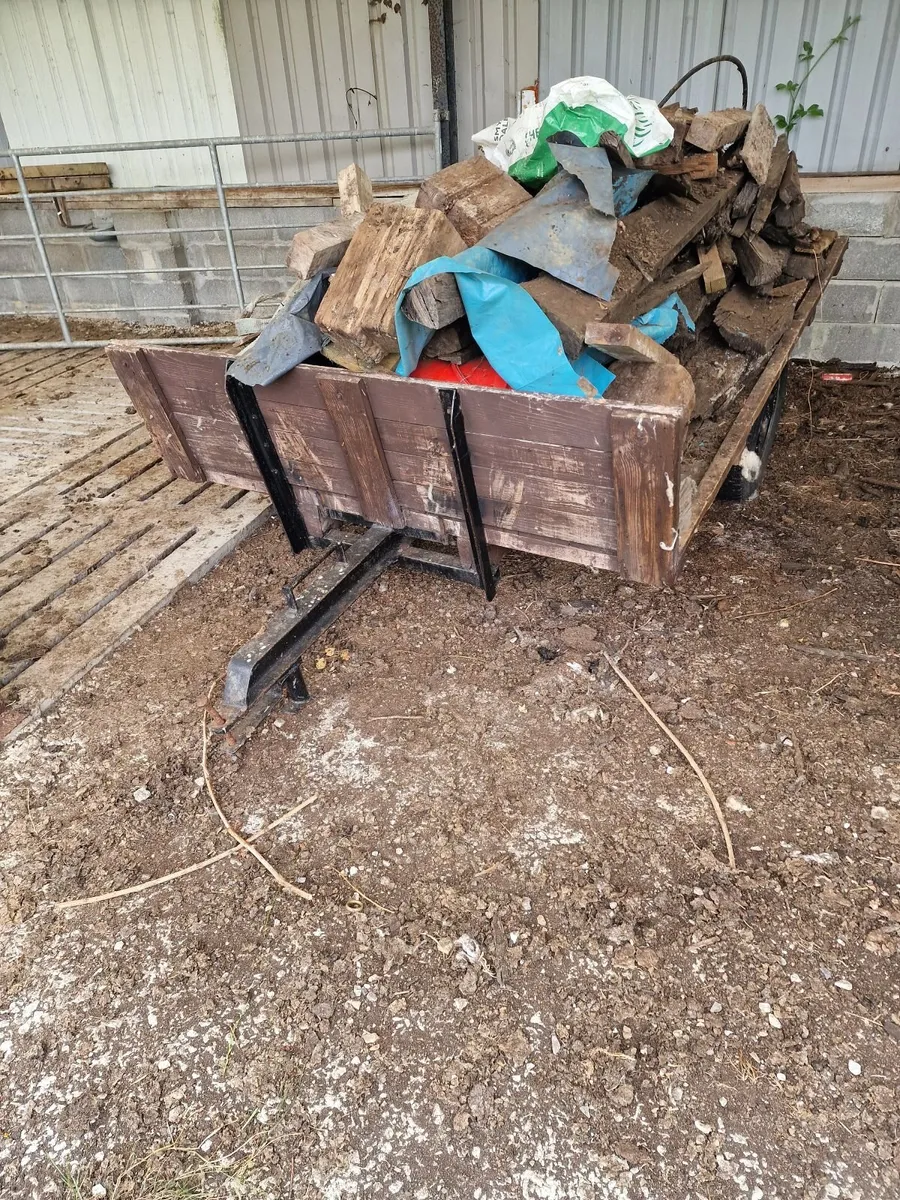 Small trailer 12 x 6