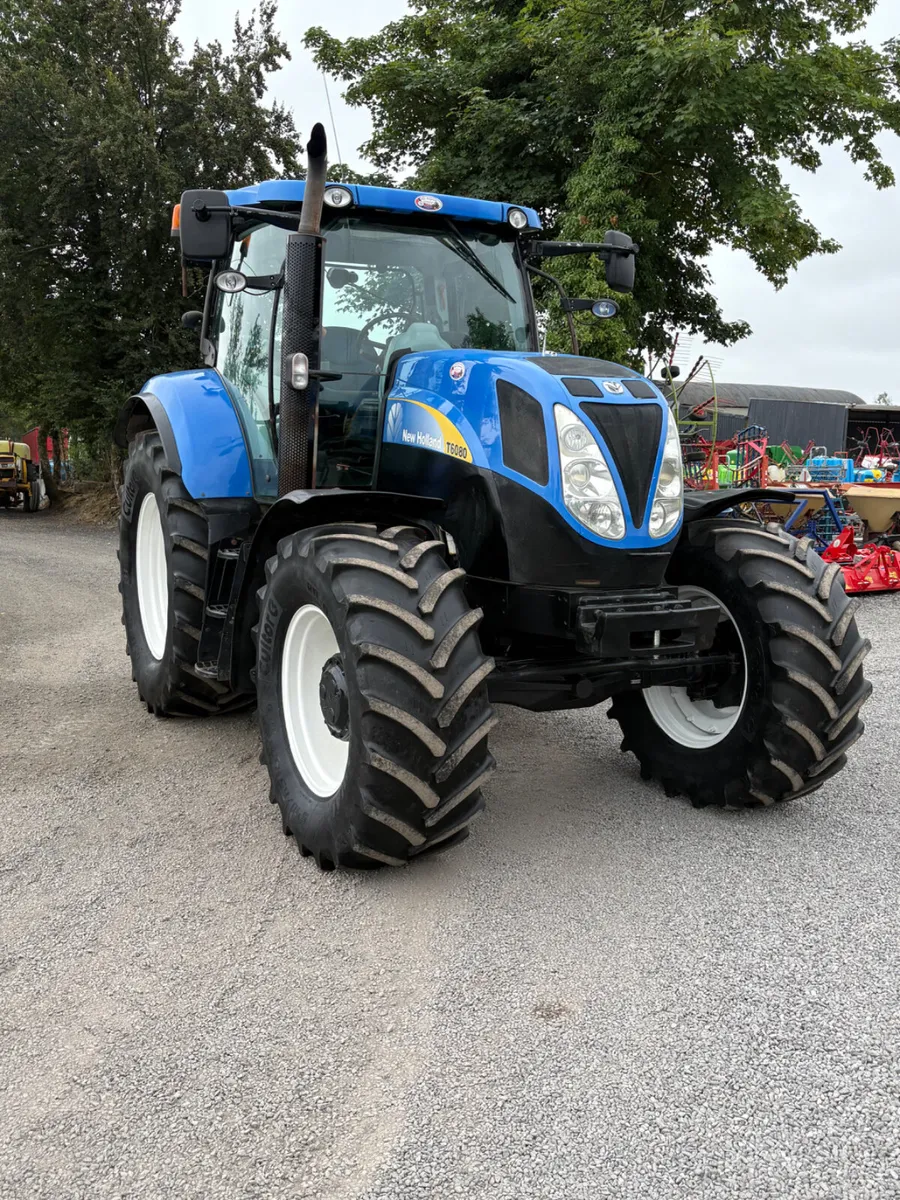 New Holland Tractor - Image 3
