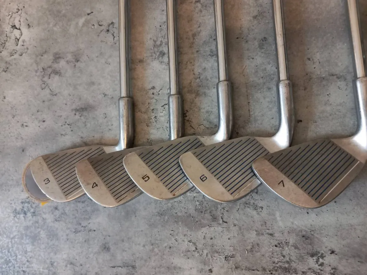 Spalding golf irons.  Right handed clubs - Image 3