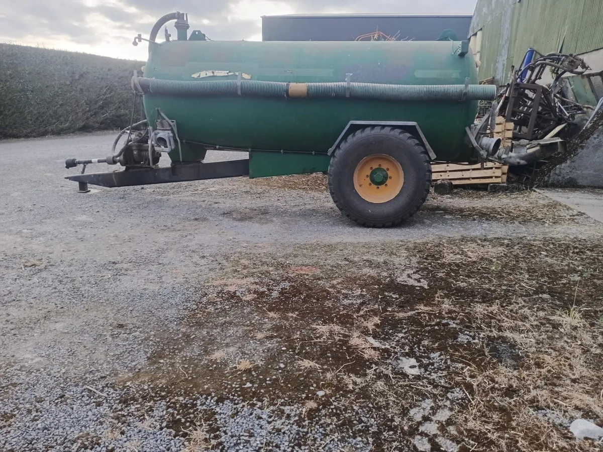 Slurry tanker - Image 3