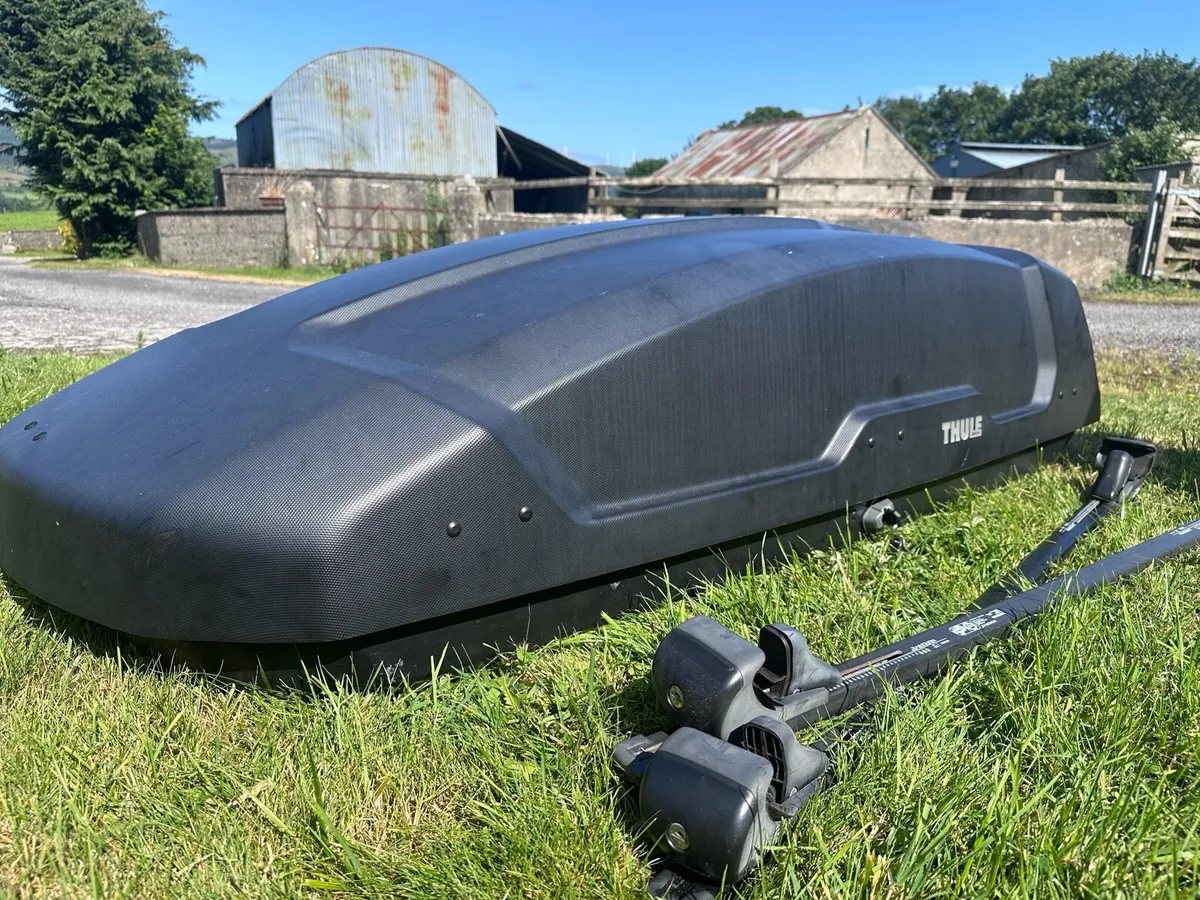 Thule Roof Box and Nordrive Rails - Image 1