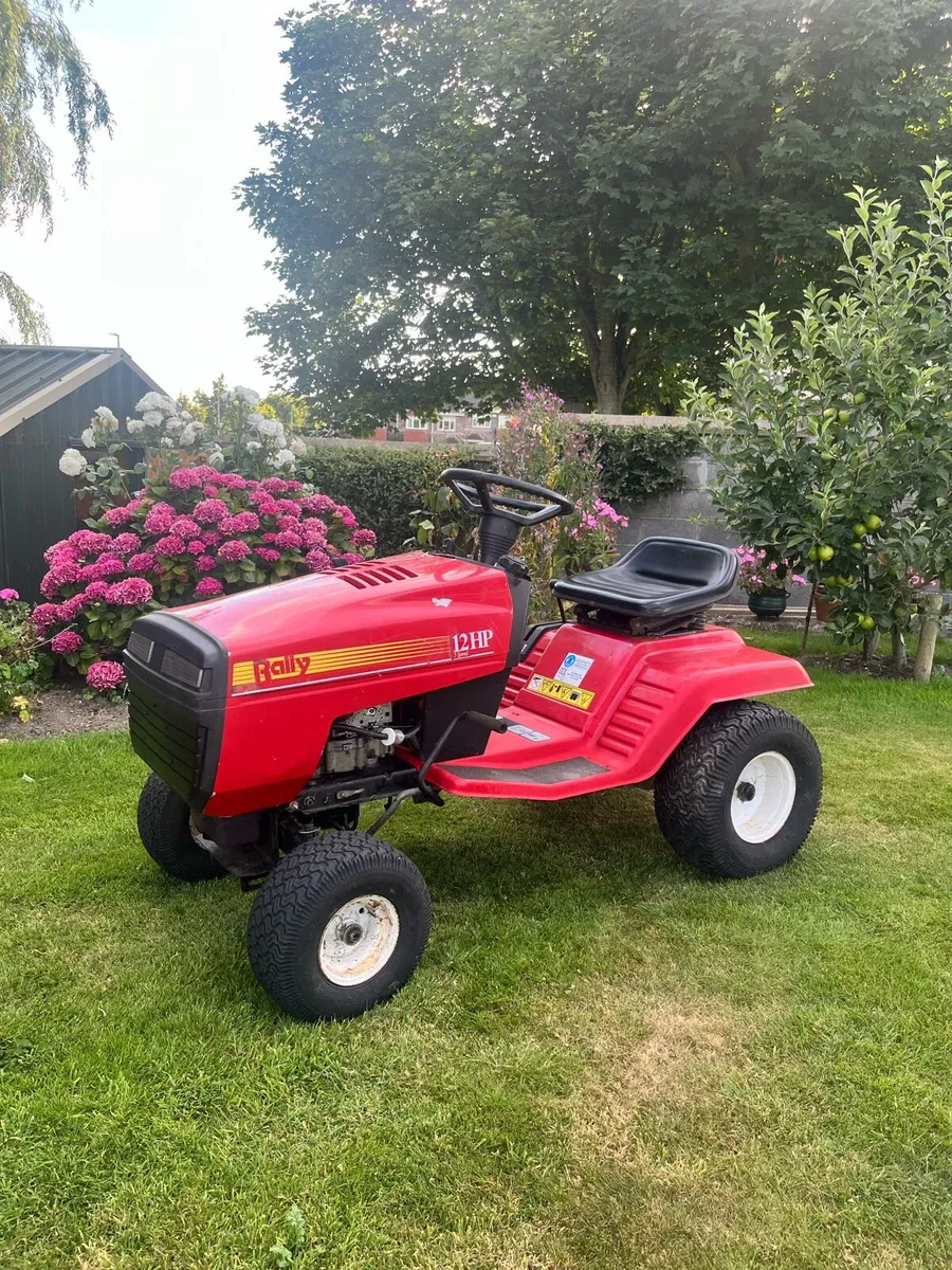 Ride on tractor - Image 1