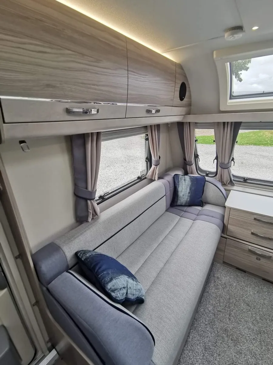 2021 Elddis Avante 840 Diamond Collection 6 Berth - Image 3