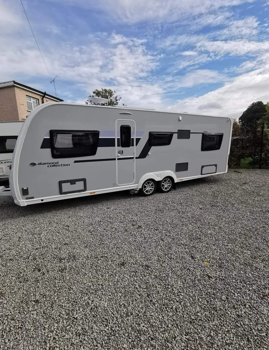 2021 Elddis Avante 840 Diamond Collection 6 Berth - Image 1