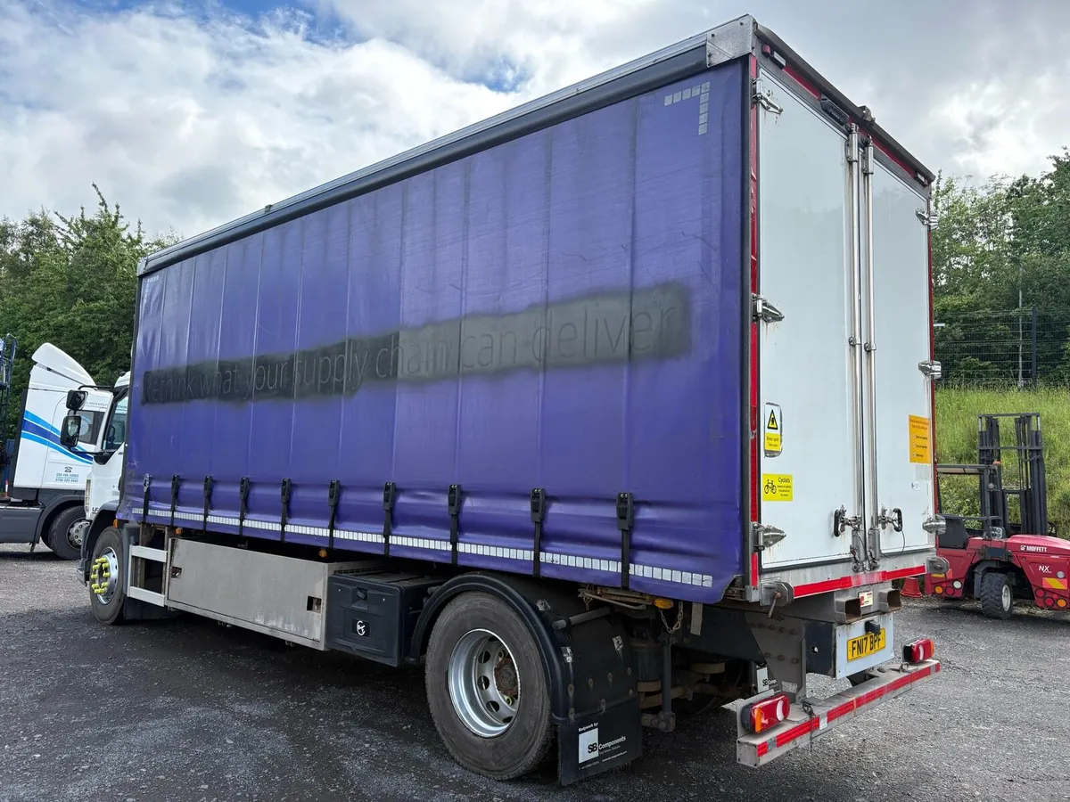 2017 Daf LF 260 Curtainside 4x2 18 Tonne Moffett - Image 3